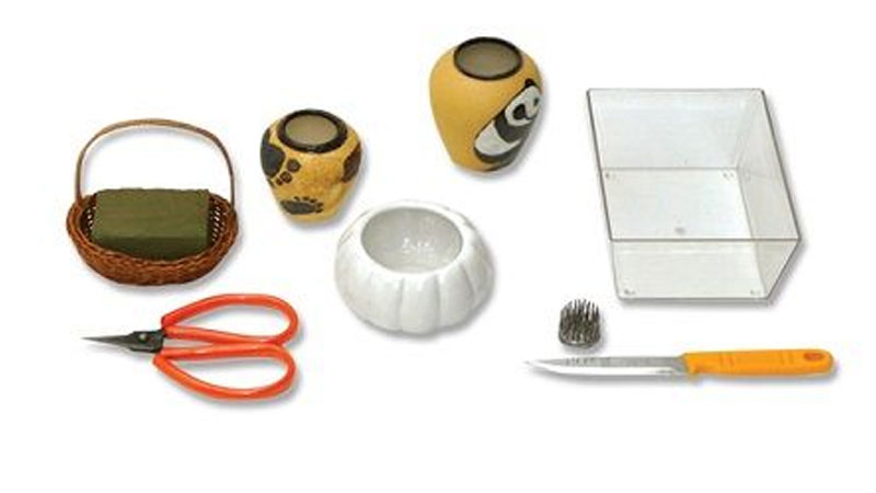 Dụng cụ cần thiết để cắm hoa đơn giản