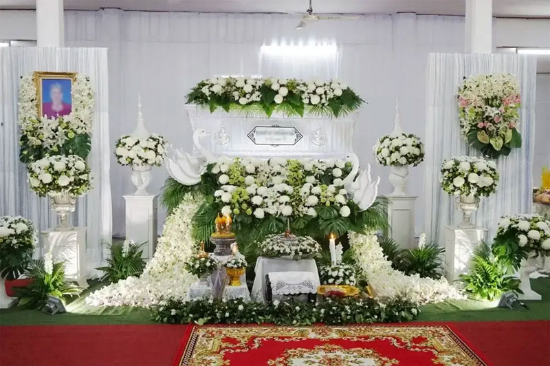 Hoa cúc trong văn hóa Việt Nam thường gắn với sự trân trọng, biết ơn và tưởng nhớ.